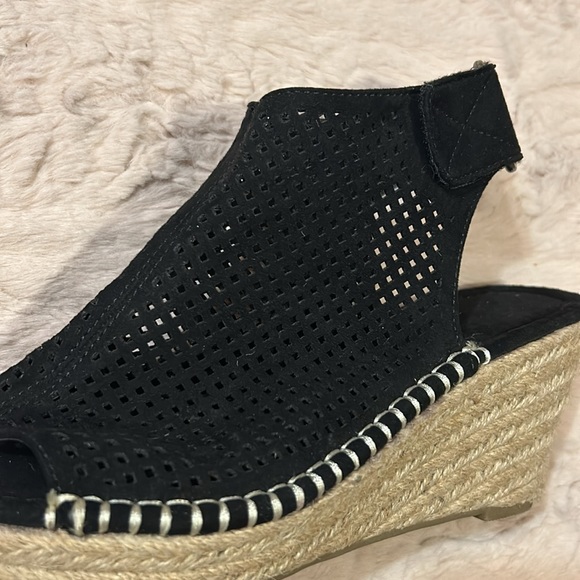 Daisy Fuentes 7.5M Rory - Picture 5 of 17